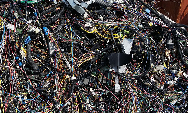 unused scrap car wires and automotive scrap for recycling